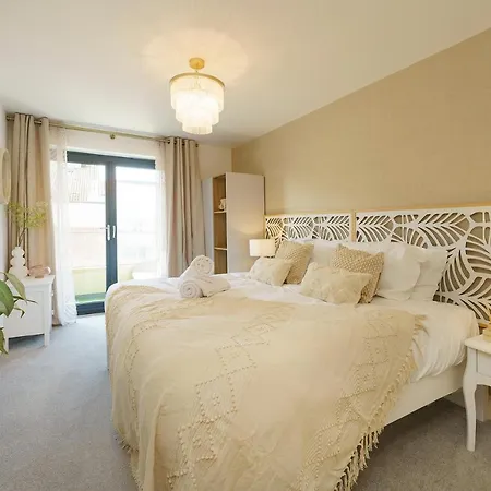 Euphorbia - 1 Bedroom Luxury By Mint Daire Bristol